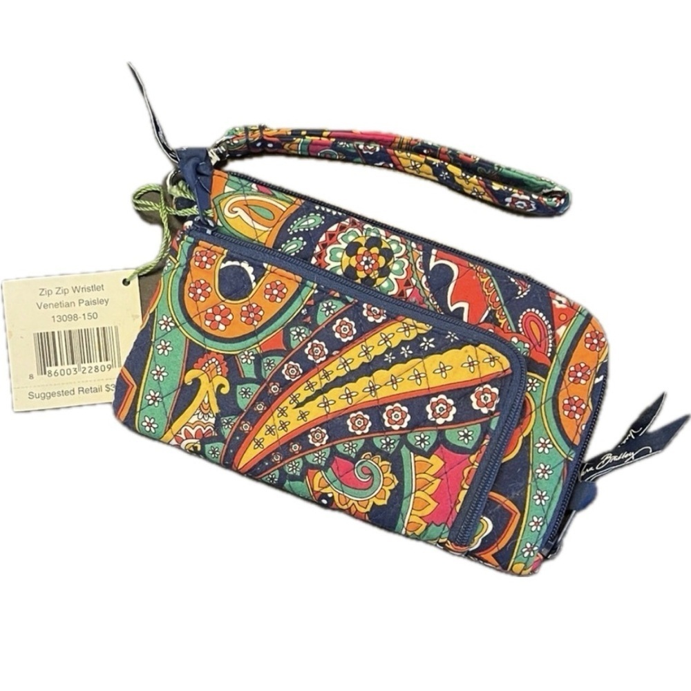Vera Bradley NWT Venetian Paisley Zip Zip Wristlet - Retired Print